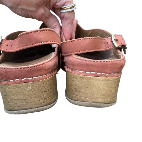 Dansko Women's Tan Leather Mules - Picture 5 of 9